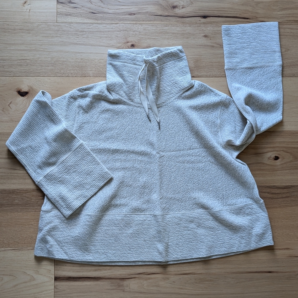 Lululemon athletica top